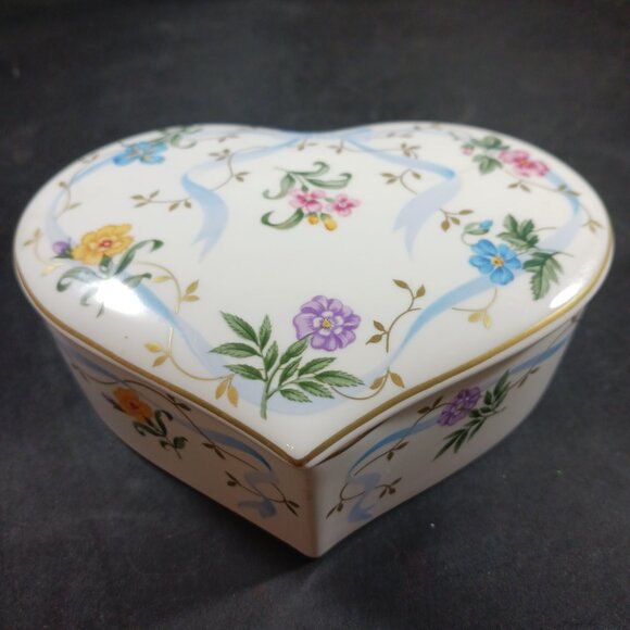 Vintage Bone China Large Ceramic Trinket Box - Picture 11 of 12